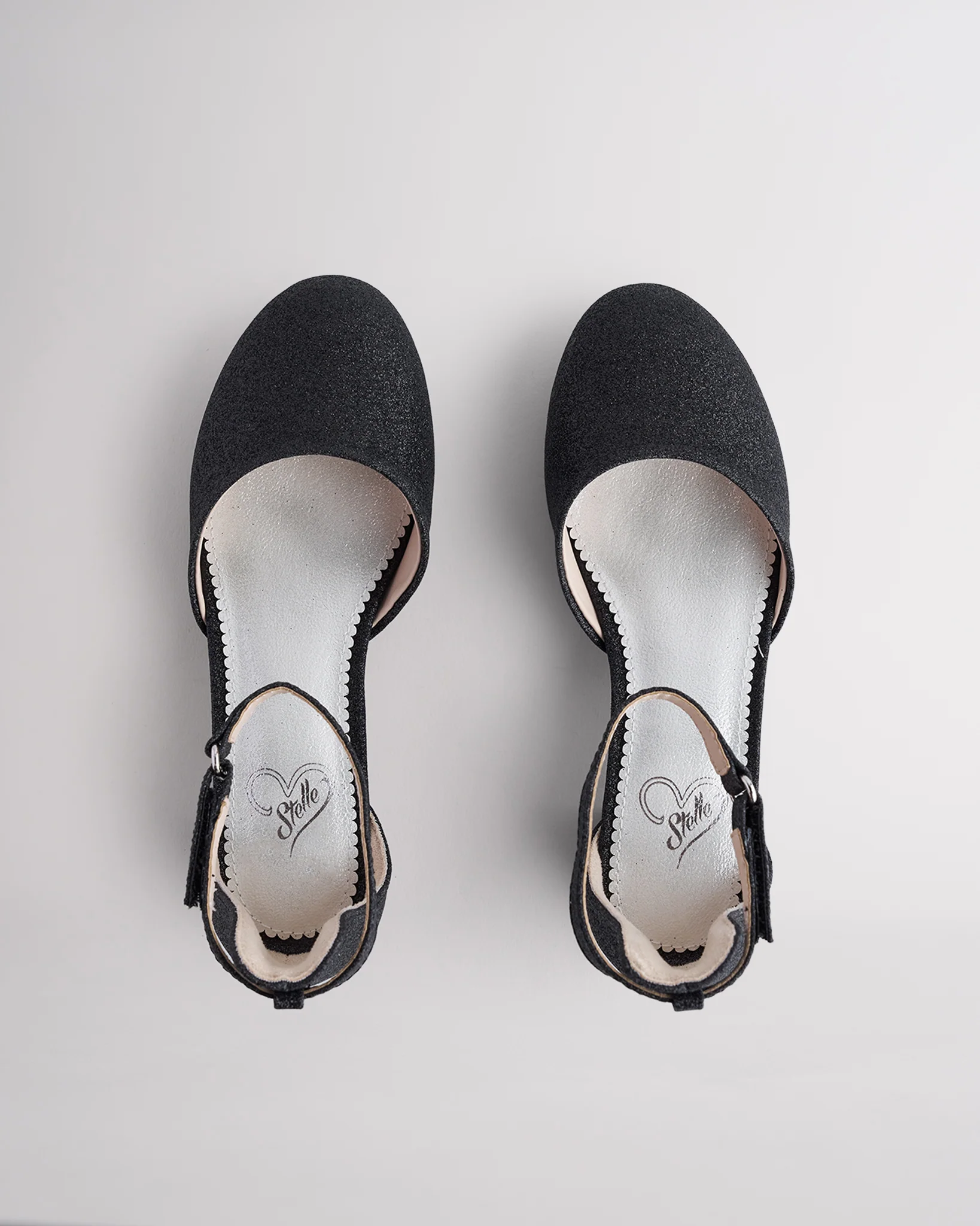 Girls Low Block Heel Dress Shoe - Image 4