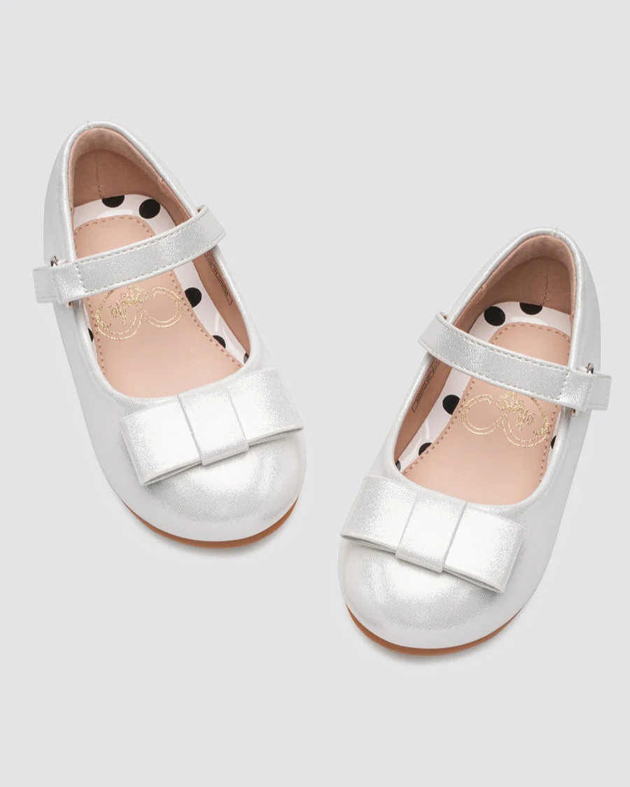 Girls Vegan Leather Mary Jane Shoe with Bows - Image 3
