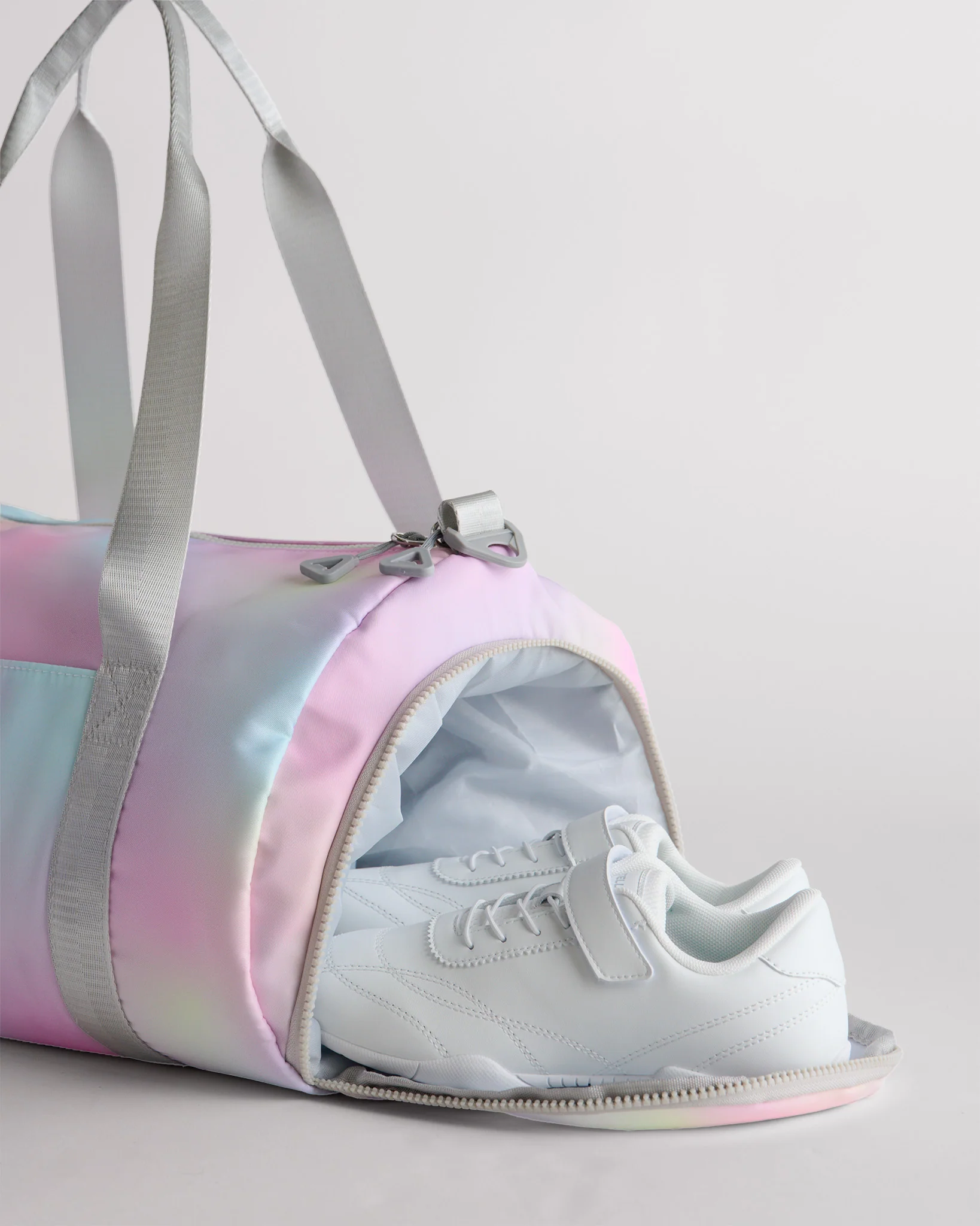 Ombré Duffle Bag - Image 4