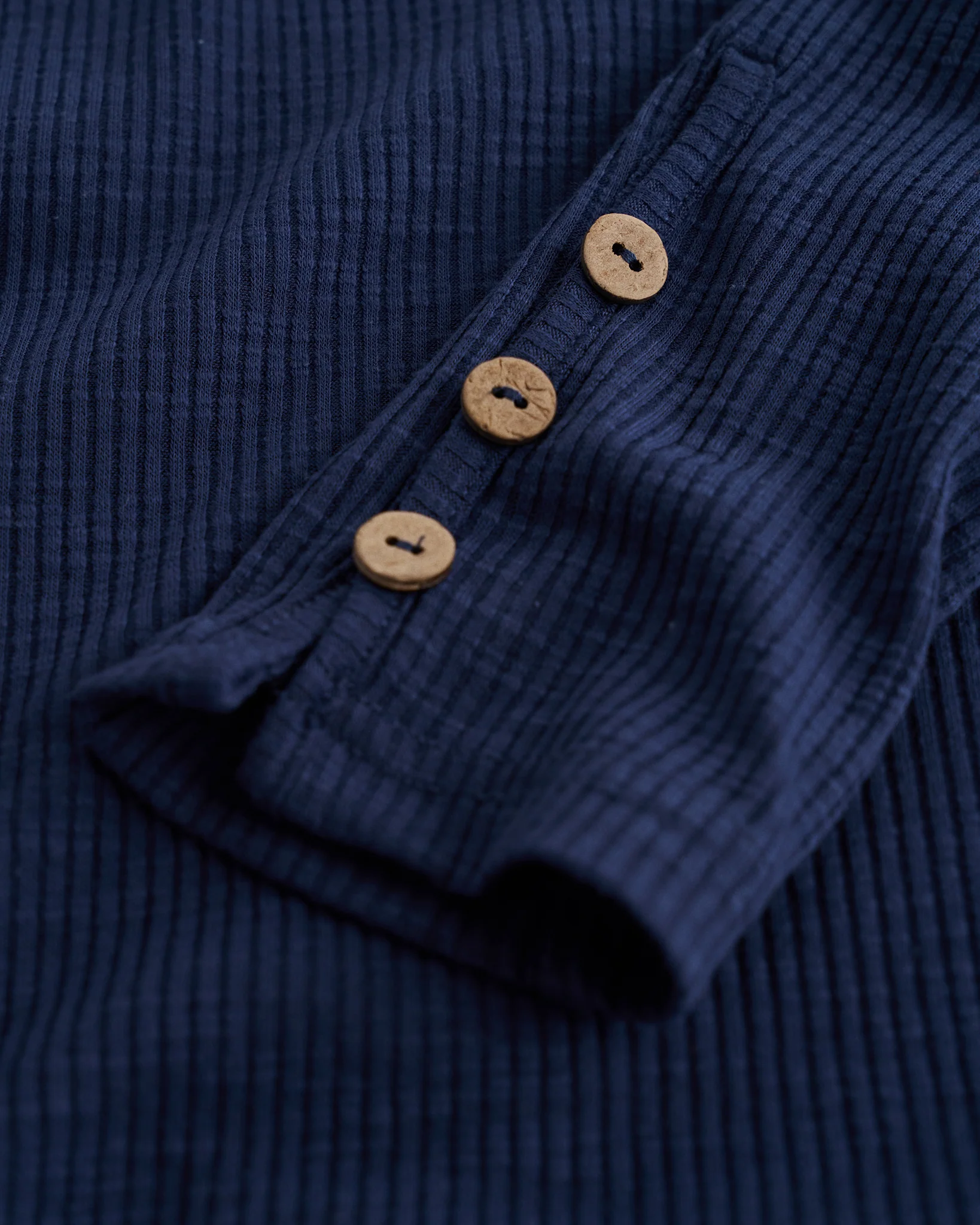 Ribbed Long Sleeve Henley Scoop Neck Top - Image 2
