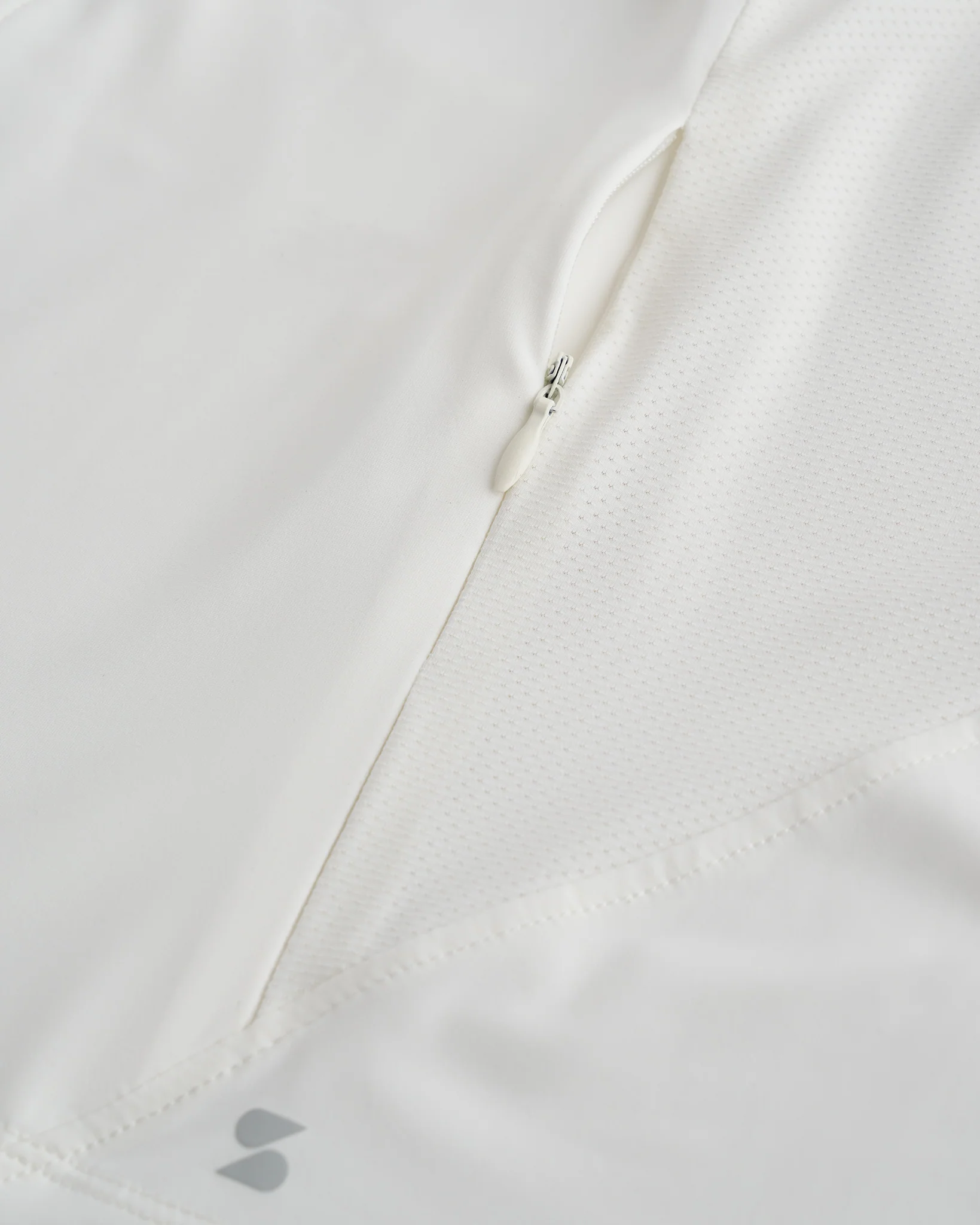 UV-Protective Jacket - Image 8